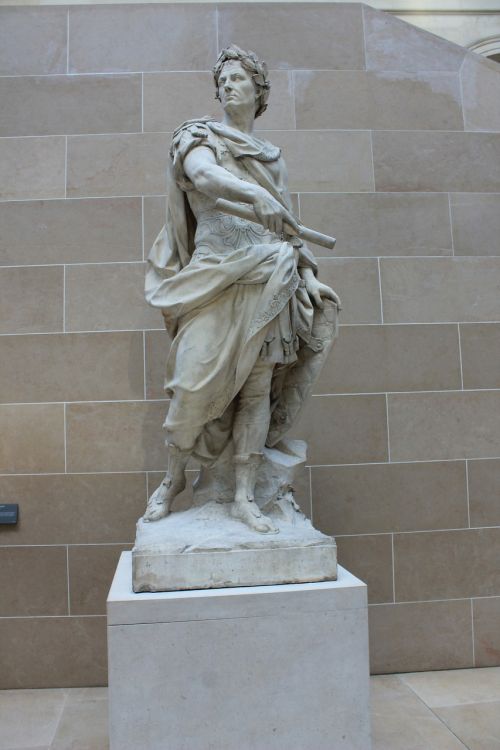 statue antique sculpture
