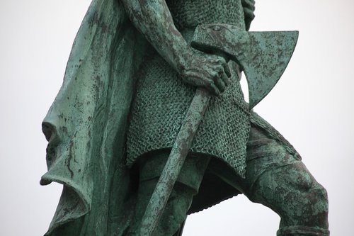 statue  axe  viking