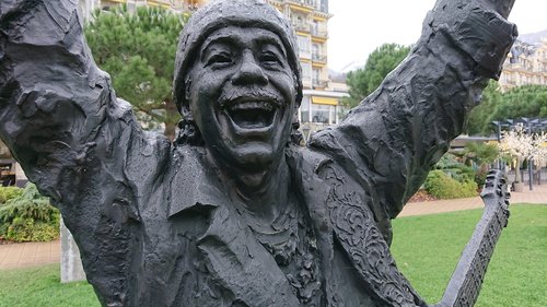 statue  santana  musician