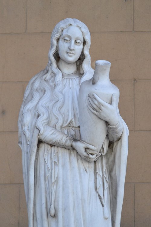 statue  woman  jug
