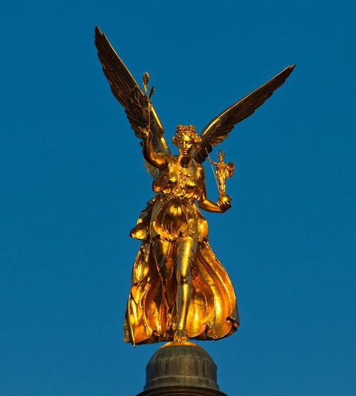 statue  gold  harmony