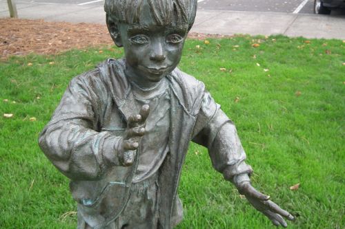 statue children culture