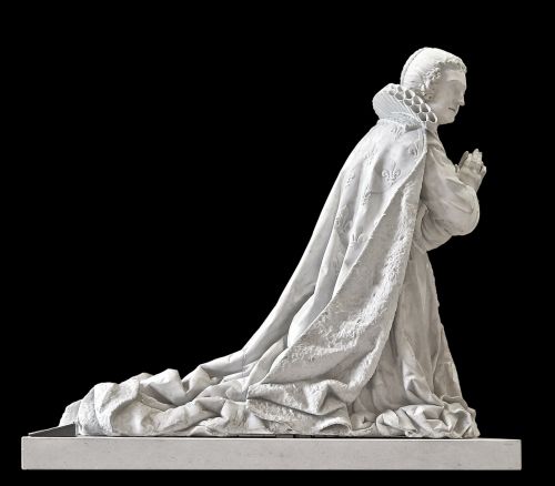 statue sculpture pray