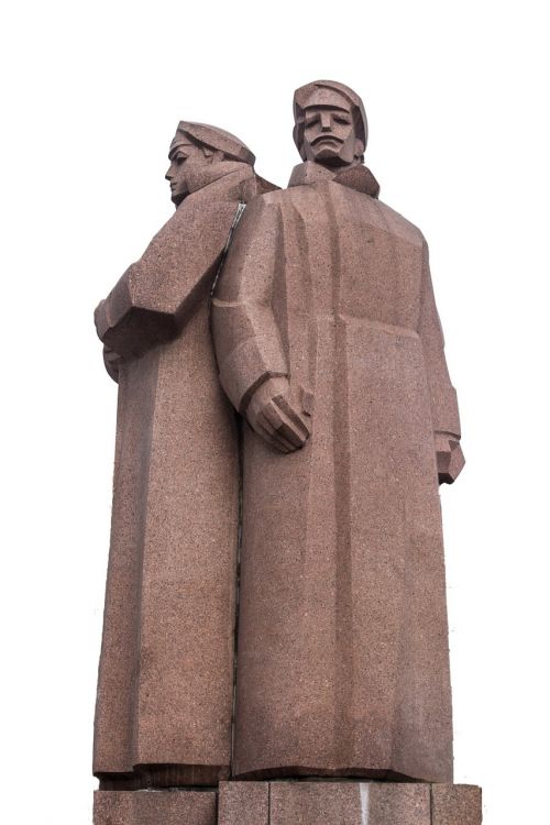 statue monument artwork