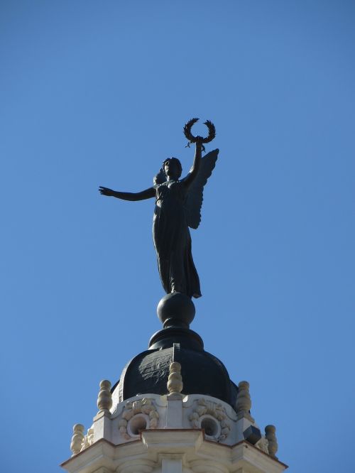 statue cuba freedom