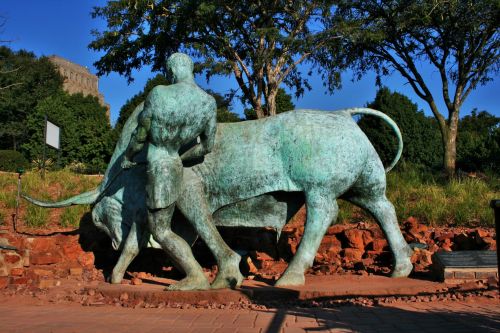 Statue &#039;curbed Freedom&#039;