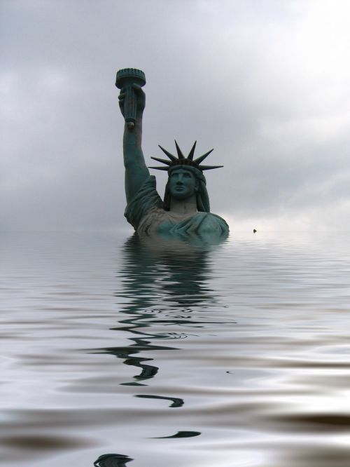 statue of liberty usa water