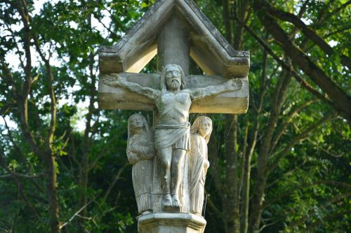 statue stones religious st leonard britain