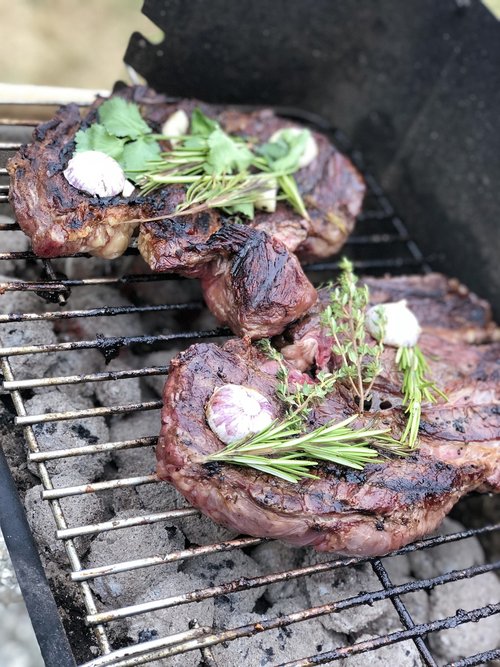 steaks  food  barbecue