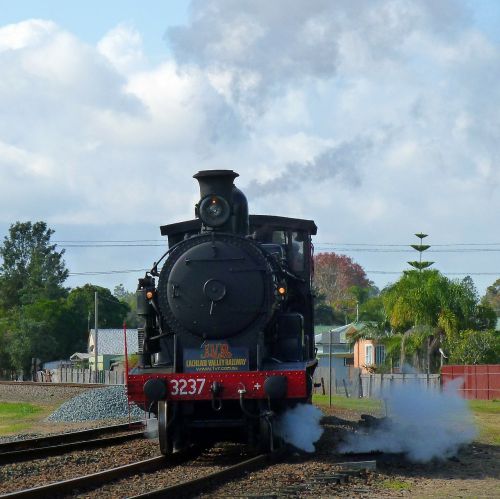 steam train steam engine