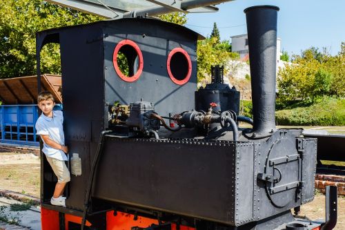steam engine kid boy