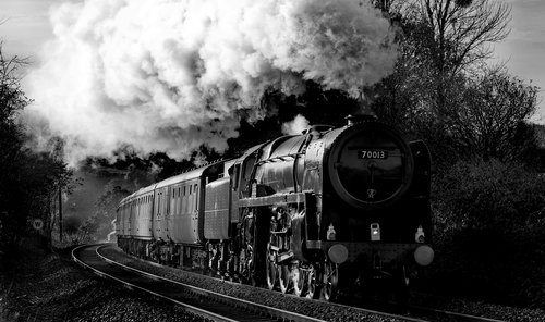 steam engine  oliver cromwell  railway