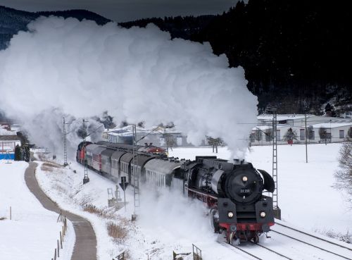 steam locomotive schwarzwaldbahn snow