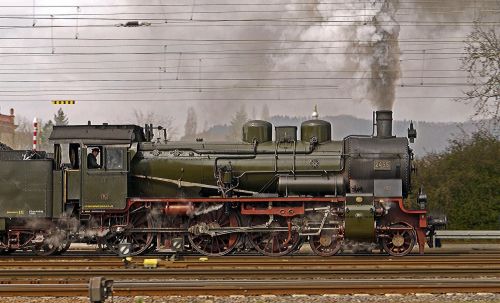 steam locomotive full steam exit