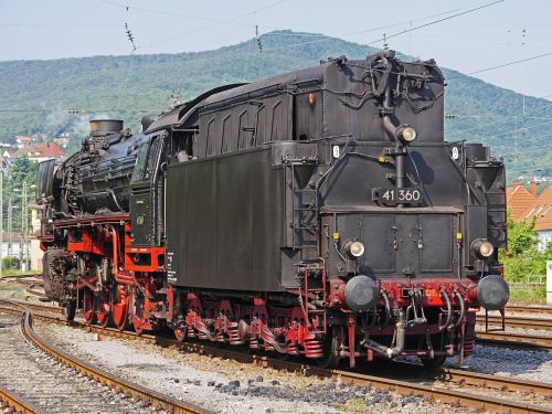 steam locomotive ölgefeuert oil tender