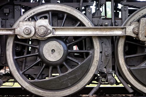 steam locomotive wheel train