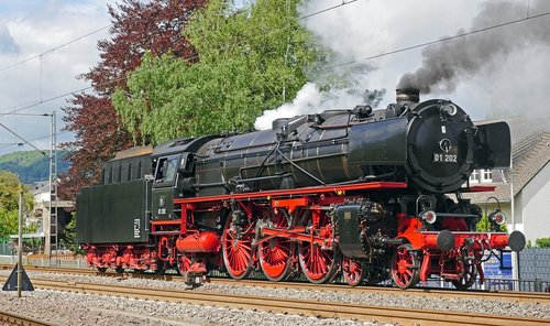 steam locomotive  express train  maintained