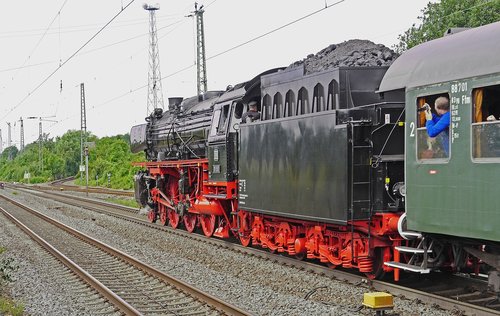 steam locomotive  departure  acceleration