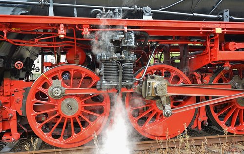 steam locomotive  steam  operational