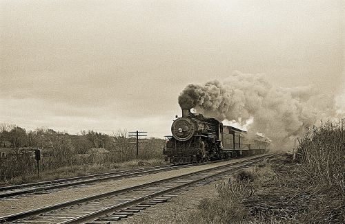 steam train train track