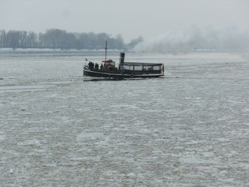 steamboat winter elbe ice floes