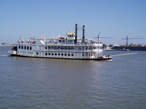 steamboat river paddlewheeler