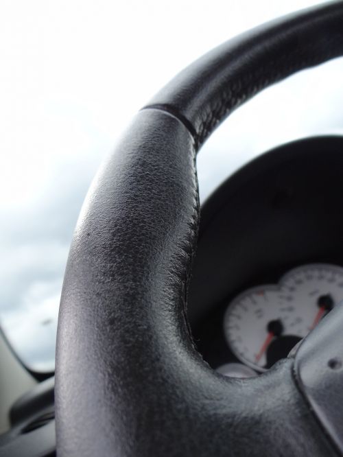 steering wheel speedo tachometer
