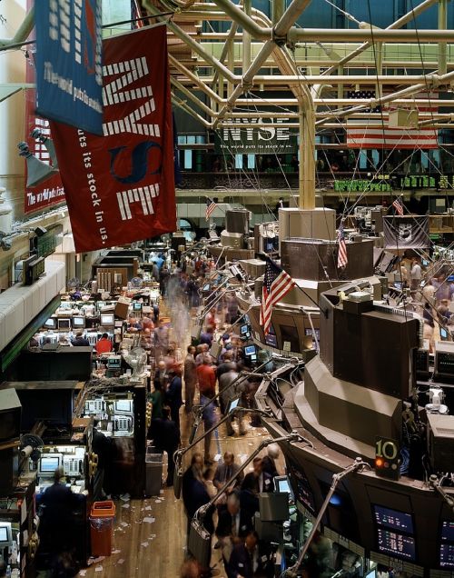 stock exchange trading floor new york