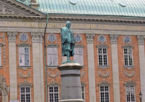 stockholm statue axel oxenstierna