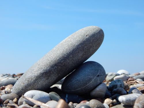stone sea pebbles