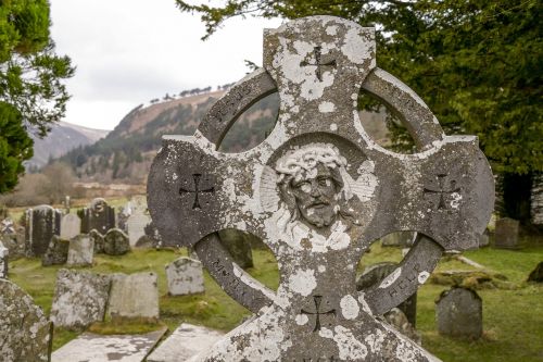 stone old celtic cross