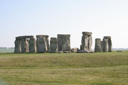stonehenge travel england