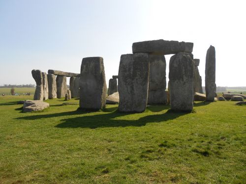 stonehenge stones old