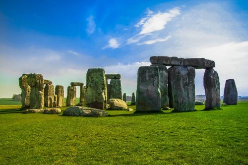 stonehenge monument stones