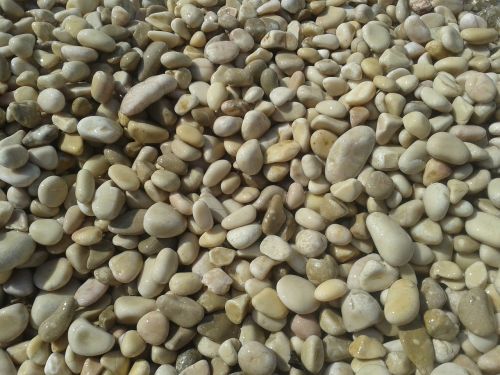 stones beach sassi