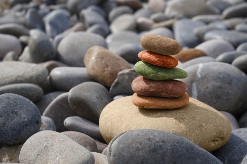 stones meditation zen