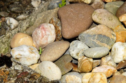 stones about pebbles