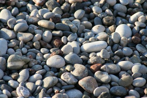 stones beach round