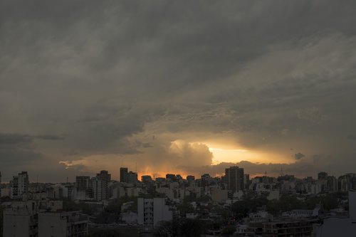storm  city  silhouette