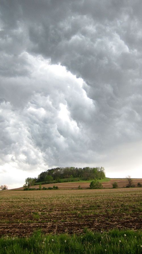 storm clouds dark