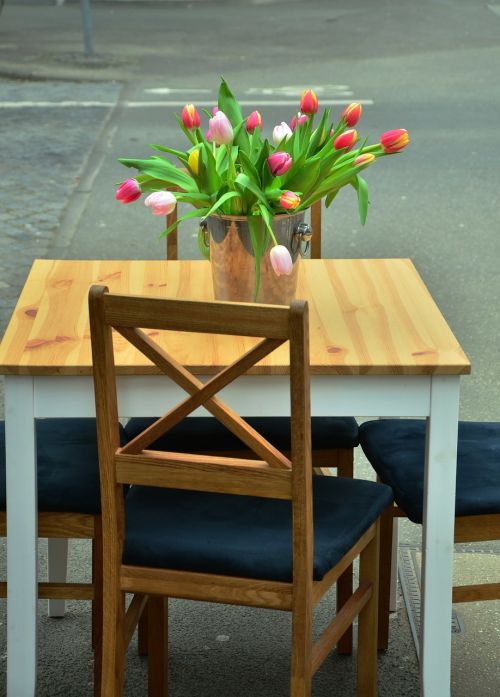 straßencafè table chair