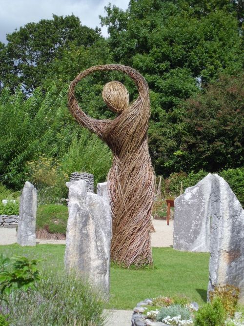 straw effigy dancer goddess