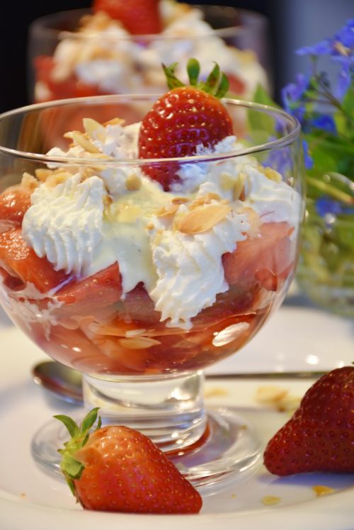 strawberries strawberry cup ice