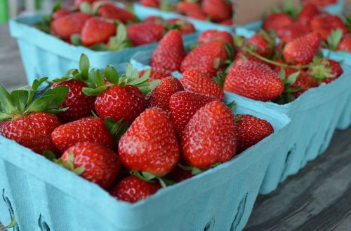 strawberries fruit farmers market