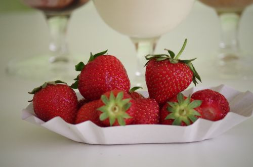 strawberries fruit healthy