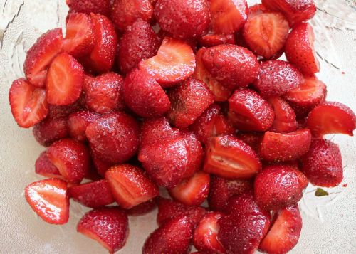 strawberries sugared red