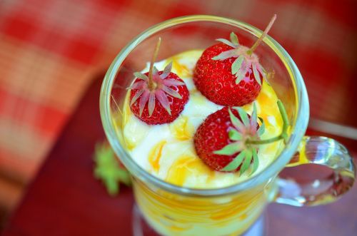 strawberries dessert glass