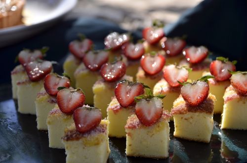 strawberry cheesecake food