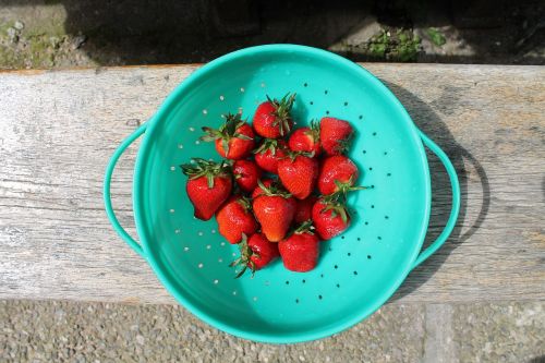 strawberry green bowl fresh