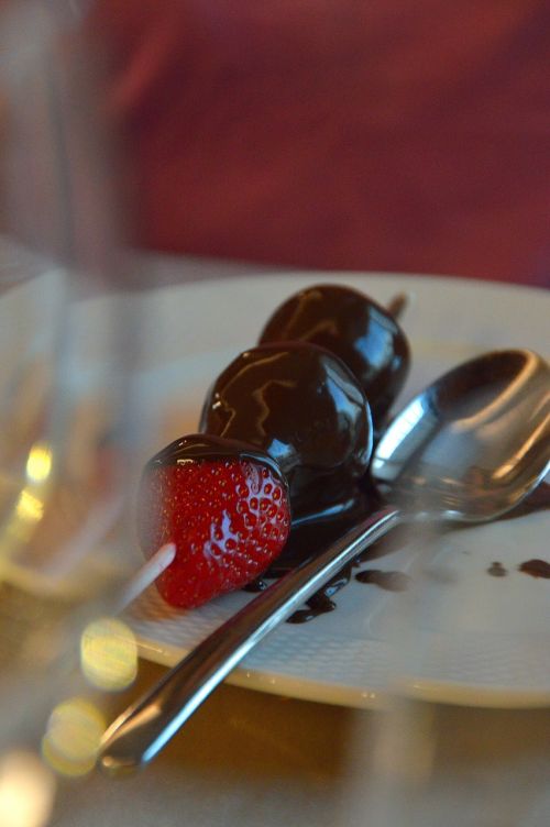 strawberry chocolate food